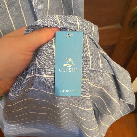 CUPSHE Pinstripe Smocked Maxi Dress - Picture 4 of 5